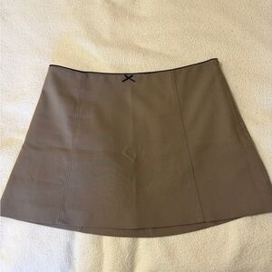 Zara Tan Mini Skirt with black bow